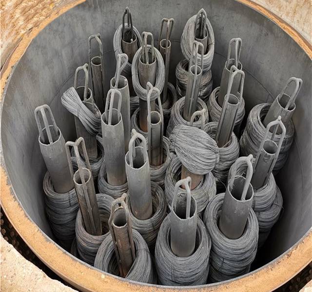 Several steel wires in the annealed equipment